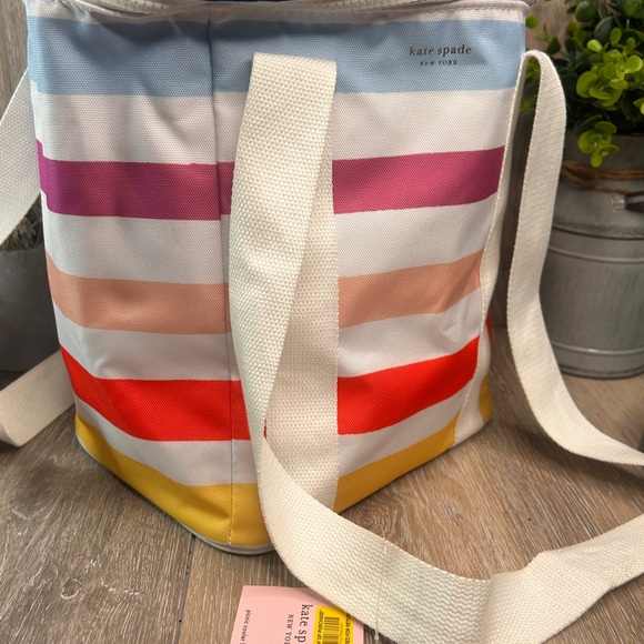 🌈 NWT Kate Spade Candy Stripe Picnic Cooler Bag | Insulated Tote | Beach Pool - Picture 8 of 10